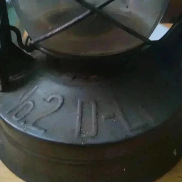 Dietz NO. 2 D-lite Lantern - Picture 3 of 3